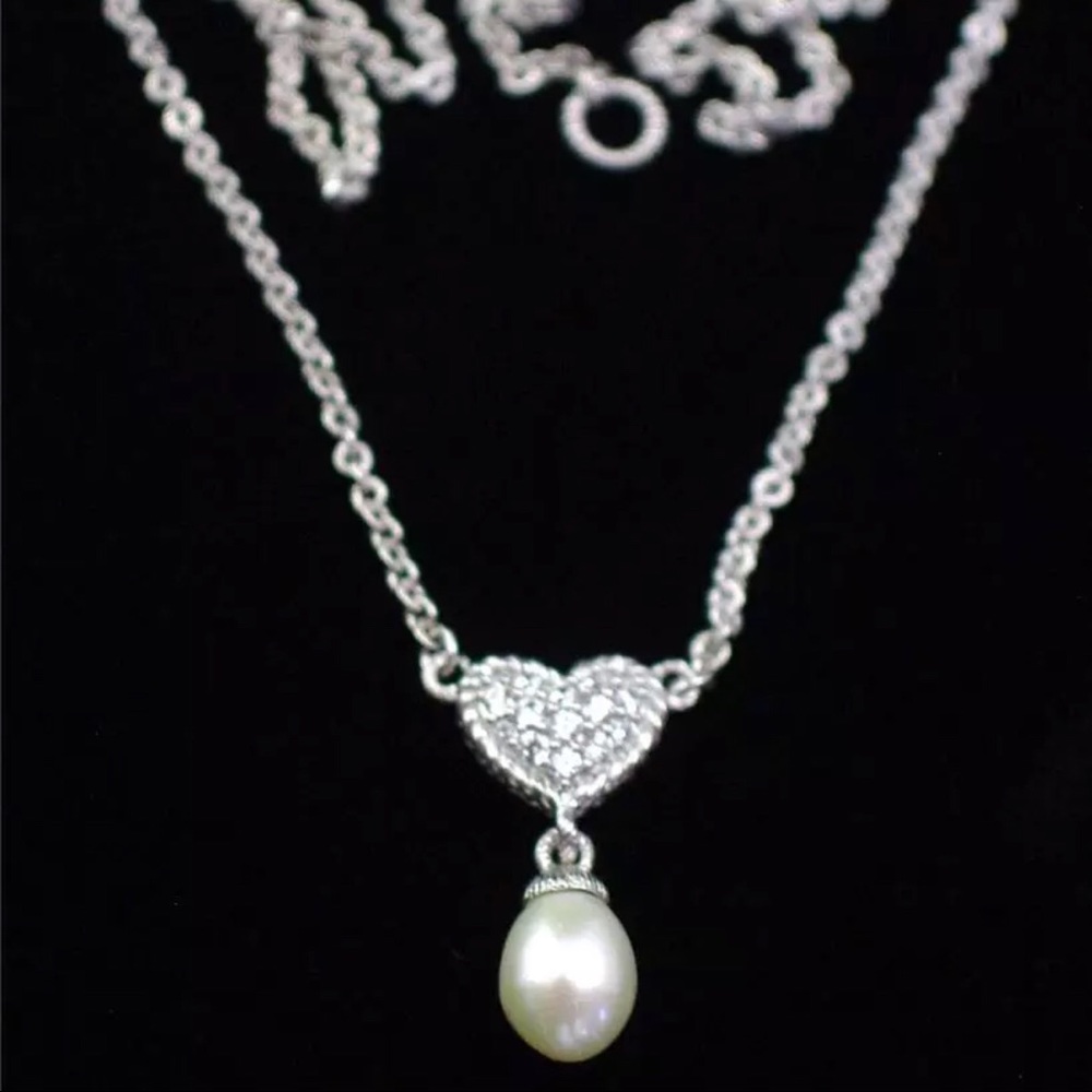 Judith Ripka drop pearl heart necklace